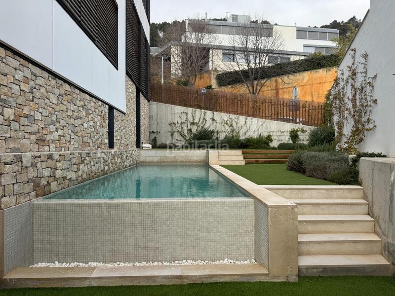 Foto 9983f391-7a21-4a62-b677-7a188d62d51f. Casa con riscaldamento parcheggio piscina in Sarrià Barcelona