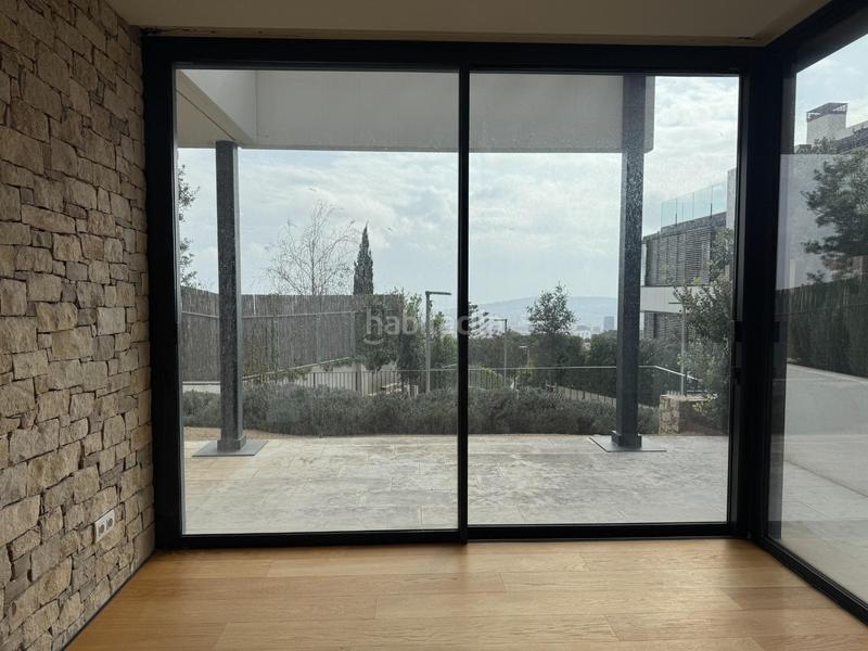 Foto 9c14e343-2356-4348-bd23-9a9141d68691. Casa con riscaldamento parcheggio piscina in Sarrià Barcelona