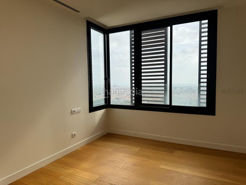 Foto d30825b7-b0d9-4614-b192-de5cc83d09d0. Casa con riscaldamento parcheggio piscina in Sarrià Barcelona