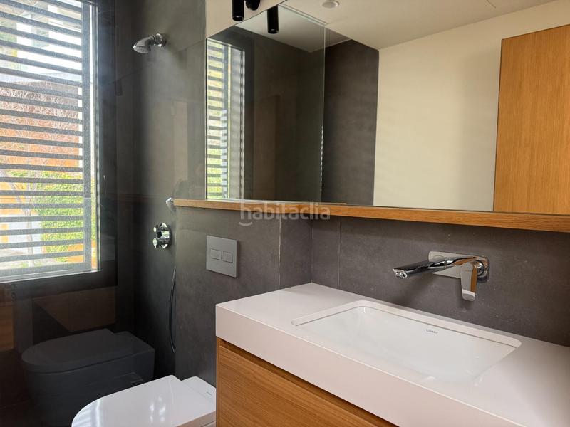 Foto e79a2910-9a76-431d-b304-41ab77c8a1e7. Casa con riscaldamento parcheggio piscina in Sarrià Barcelona