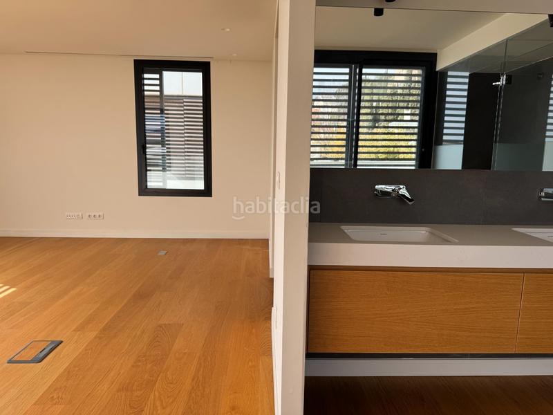 Foto fa3b1052-ffce-4aec-b5c1-562807e403df. Casa con riscaldamento parcheggio piscina in Sarrià Barcelona