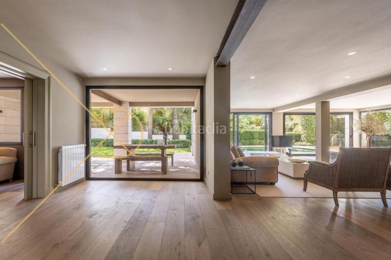 Foto 586c833f-ff87-457e-b121-6f176d746059. Casa impresionante casa reformada en av.pearson en Barcelona