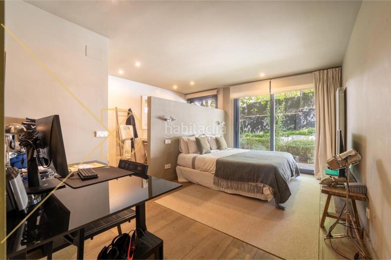Foto ad3e418d-a856-41b6-9247-b4d205bd7ac2. Casa impresionante casa reformada en av.pearson en Barcelona
