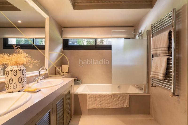 Foto ef43f805-1d21-411e-bbaa-c109ff735cda. Casa impresionante casa reformada en av.pearson en Barcelona