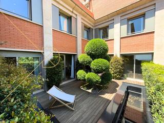 Casa  Carrer gaziel. Elegancia y espacio en torre vilana  450m de vivienda  150m de j