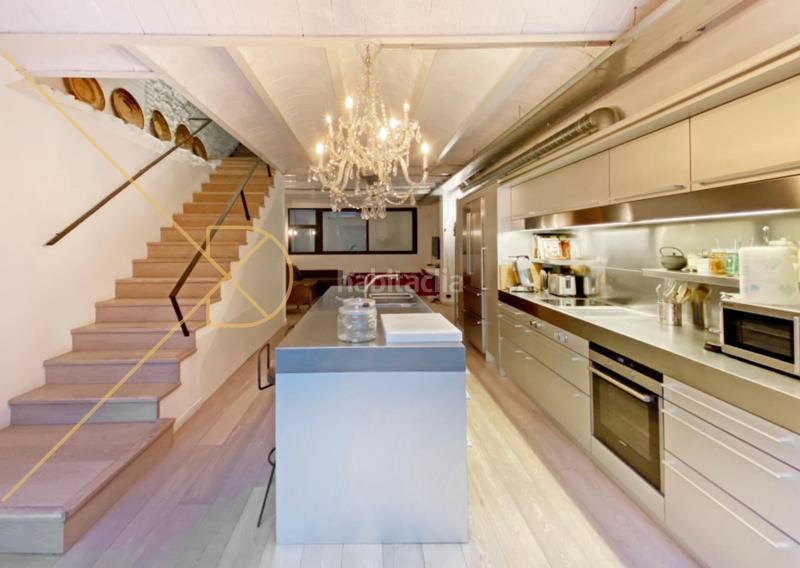 Foto a290ea6b-a7c8-48e1-a35c-47005cc0f28d. Casa  adosada con jardín y terraza en sant gervasi la bonanova en Barcelona