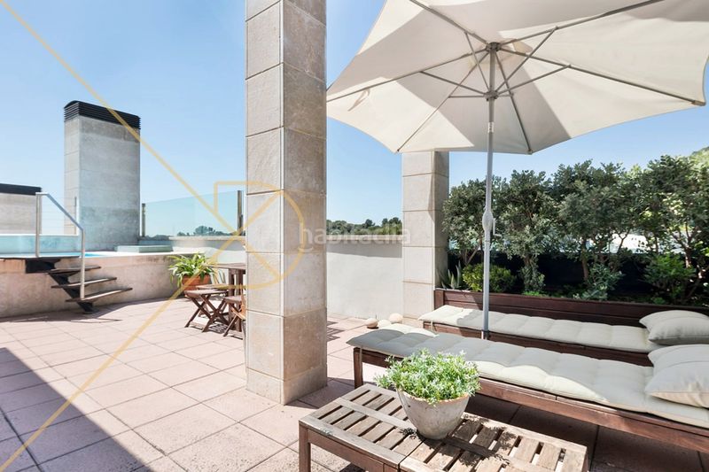 Foto 8762fd3d-02b7-4cb8-8718-880c5bcb44e1. Casa amb calefacció aparcament piscina a Sarrià Barcelona
