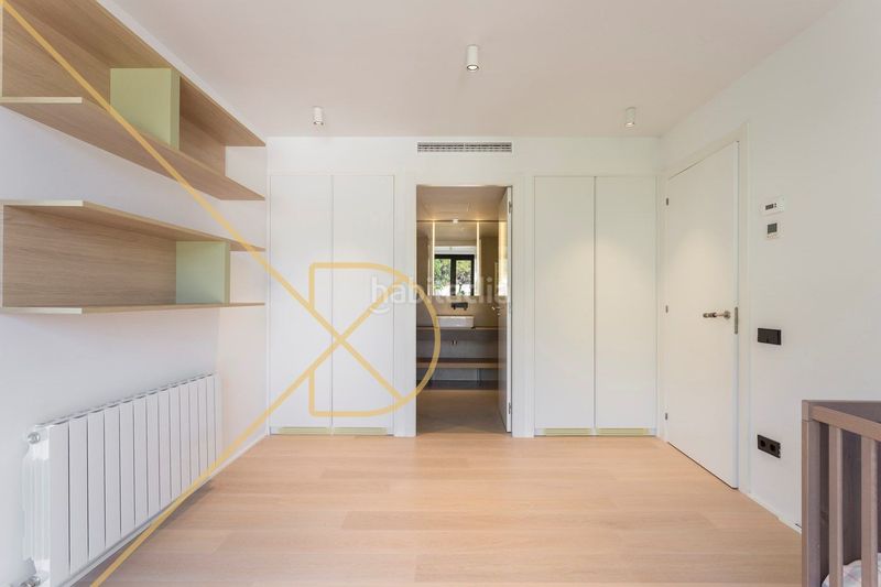 Foto a4ebfa83-0a82-424d-bdcc-7c87561a330b. Casa amb calefacció aparcament piscina a Sarrià Barcelona