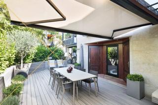 Maison à Sarrià. Moderna casa adosada de diseño, totalmente reformada, con jardín