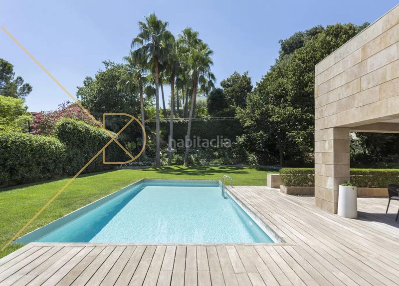 Foto bb4ab01b-4fae-43fe-83ae-0f58af4e5c19. Casa a Pedralbes Barcelona