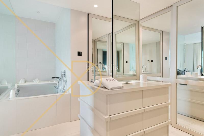 Foto 36276229-9cbc-45f4-a30a-a648985c5691. Miete zweistöckige wohnung mit heizung parking pool in Barcelona