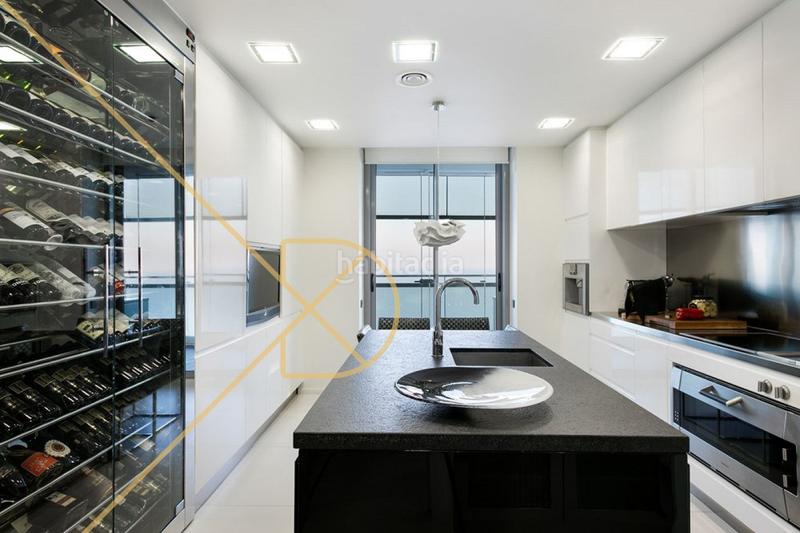 Foto 41696acf-29f2-4487-a64f-ed5244bfeff5. Rent duplex with heating parking pool in Diagonal Mar i el Front Marítim del Poblenou Barcelona