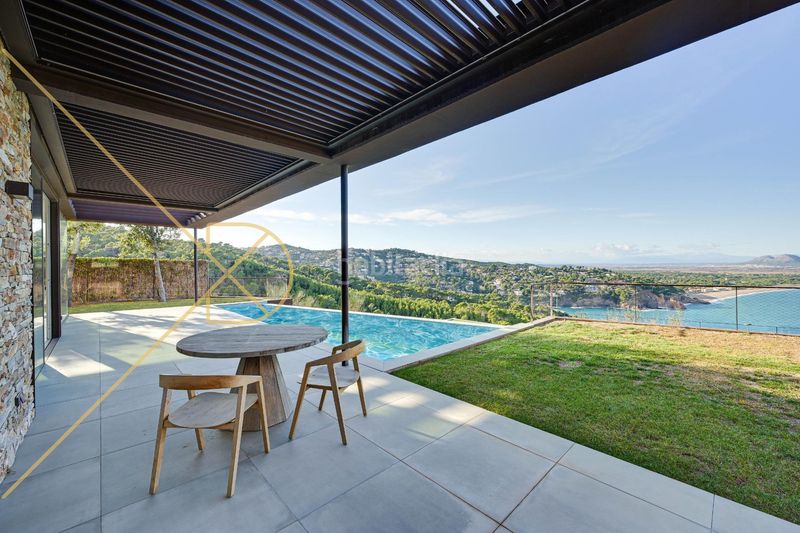 Foto 80287cbe-3347-4896-bde6-75dda33932a3. Casa amb calefacció aparcament piscina a Sa Riera-Sa Fontansa Begur