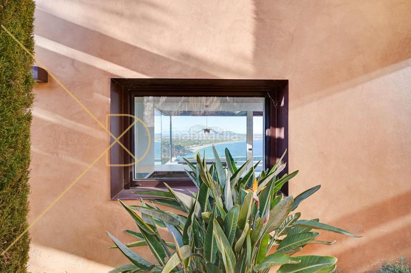 Foto 32c6f2ff-1e0e-45e7-9911-089106b6260c. Maison avec chauffage parking piscine dans Sa Riera-Sa Fontansa Begur