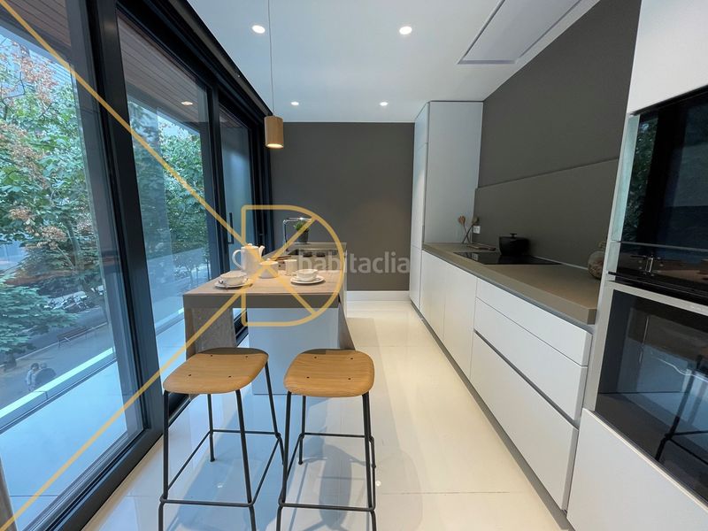 Foto c855b351-ee0d-4b75-b031-4dfdf4747225. Pis amb calefacció aparcament piscina a Sant Gervasi - Galvany Barcelona