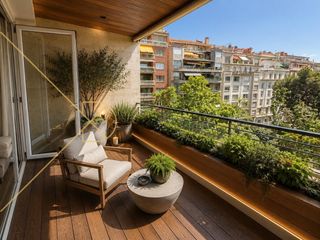 Rent Penthouse  Calle josep bertrand. Exclusivo piso alto de 215 m2 en alquiler con terraza y vistas a
