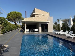 Casa a Golf-Can Trabal. Increíble casa independiente en venta en sant cugat del vallés
