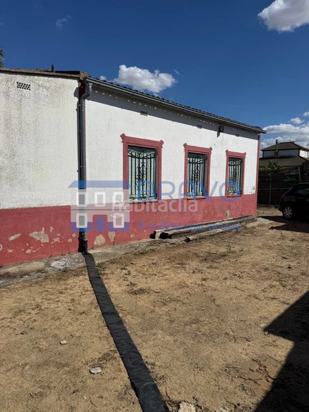 Foto f452d511-dfbe-4ee6-be81-0435ae354683. Finca rústica a Don Benito