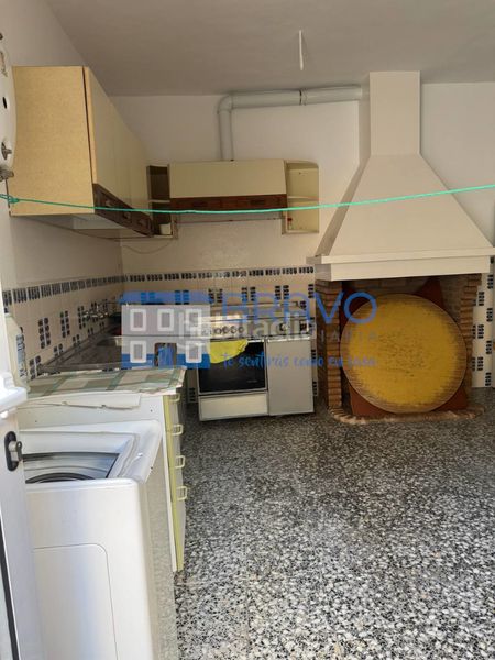 Foto 43cf8f25-d48b-4673-a64f-3abf47118323. Casa amb xemeneia a Don Benito