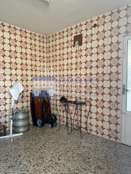 Foto f1cdb39d-2cb2-4646-942a-4543feea7dbd. Casa amb xemeneia a Don Benito