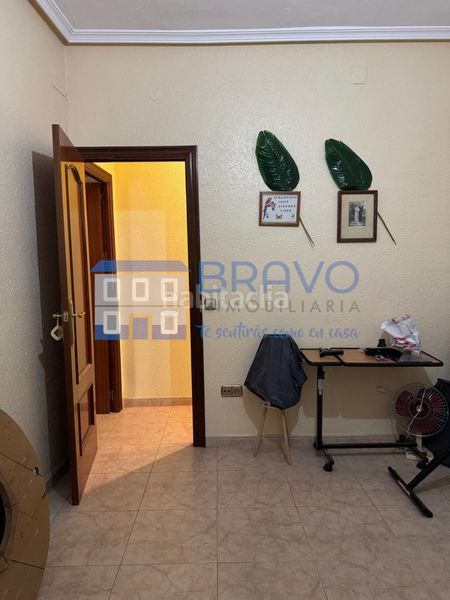 Foto ffa5b8bd-f600-4004-9ac1-567a81f7d589. Casa aparellada a Don Benito