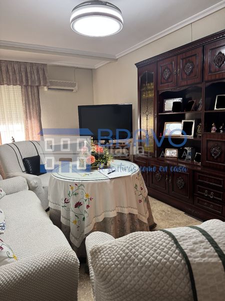 Foto 91ad84cb-2a57-4395-a7f9-4a5ce90b00fc. Piso  en venta en Don Benito