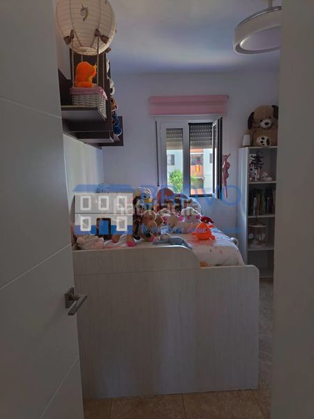 Foto 97254436-42c8-4915-af06-57e20b661b22. Pis a Don Benito