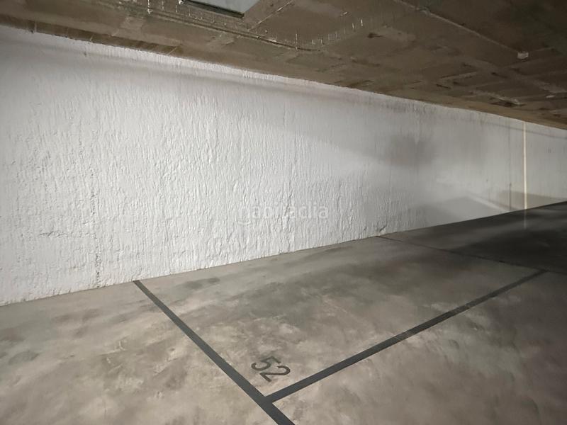 Foto b4ebab42-f61d-492f-bed1-926d34f22c6c. Posto auto in carrer de miquel vives 54 in Plaça Catalunya - Escola Industrial Terrassa