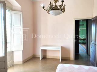 Maison à Cassà de la Selva. Casa modernista en el centro de cassà de la selva con parcela de