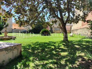 Casa a Cass de la Selva. Casa modernista en el centro de cass de la selva con parcela de