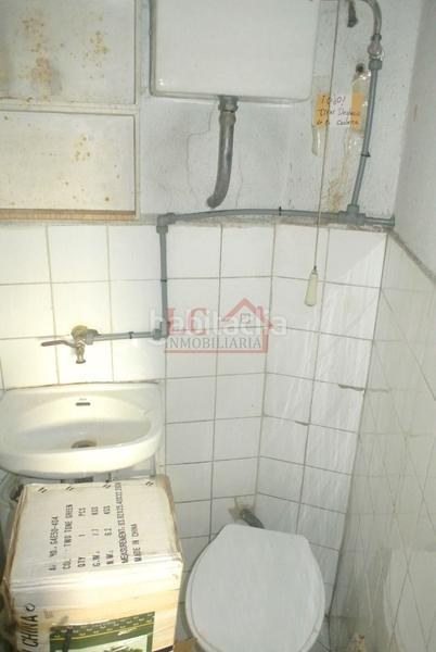 Foto 088c23c9-1881-4170-bc72-37133963347e. Rent business premise in rúa comercio 16 in Agra del Orzán - Ventorrillo Coruña (A)