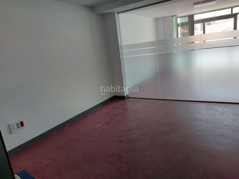 Foto e7e8e051-04a1-4050-881c-ada0b37a6f3c. Alquiler local comercial en Ensanche Coruña (A)