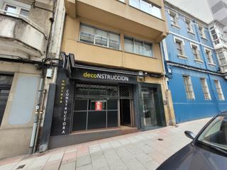 Locale commerciale in Avenida Finisterre