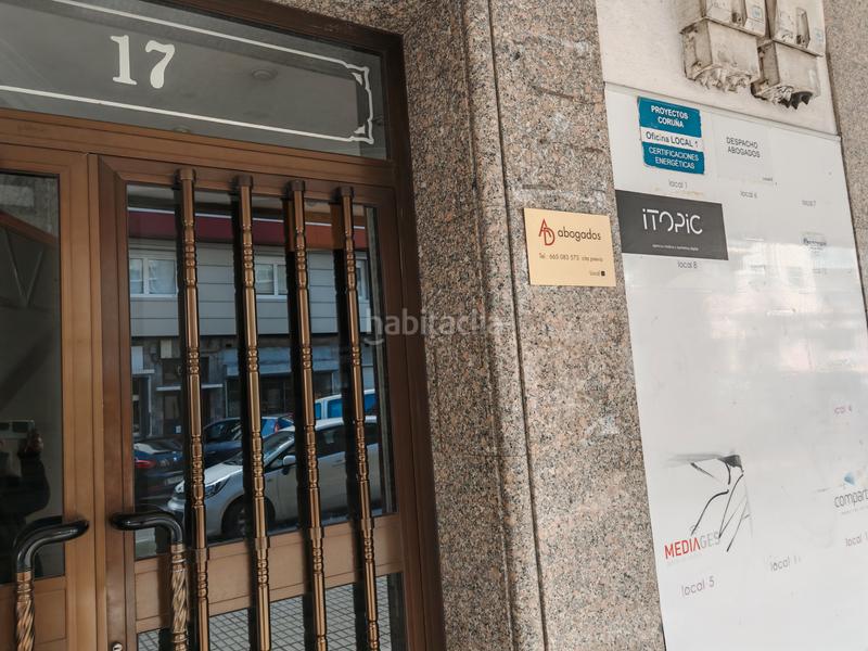 Foto a6e94320-109f-47c8-804d-b3cf6ac67d42. Location local commercial dans avenida gramela 17 dans Coruña (A)