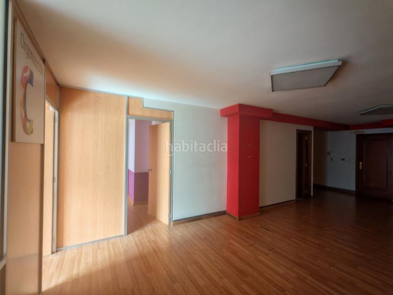 Foto 6c828674-6fb1-4194-8a55-3f8799fb0c5a. Affitto locale commerciale in avenida gramela 17 in Coruña (A)