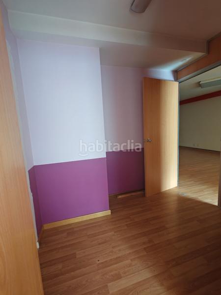 Foto 8cab3411-fcee-4fd6-9a49-4c7cb0cdb7af. Affitto locale commerciale in avenida gramela 17 in Coruña (A)