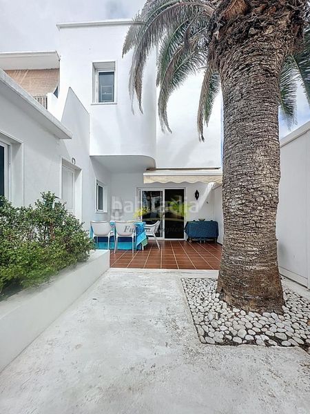 Foto 2df88f85-df99-425a-ba20-0057304775e0. Casa amb aparcament a Playa Honda San Bartolomé