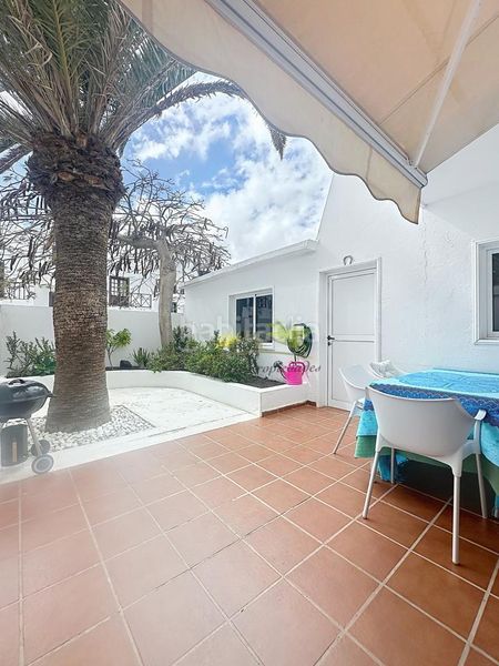 Foto 651ced56-6583-414b-a2aa-42857e408389. Casa amb aparcament a Playa Honda San Bartolomé