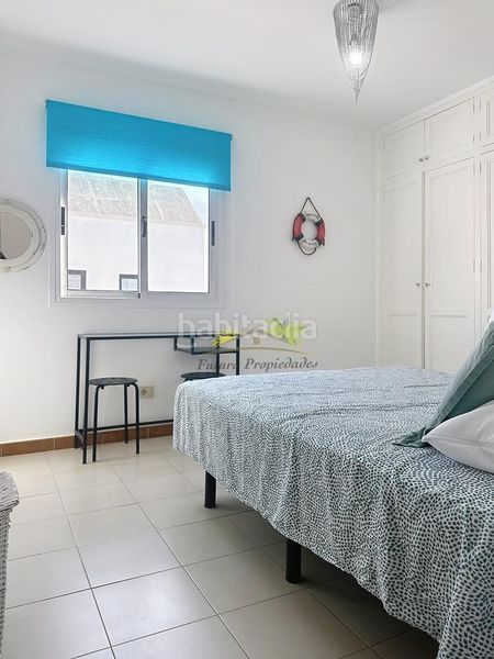 Foto f531aaf1-f5a0-4ccd-8741-3617c756a219. Casa amb aparcament a Playa Honda San Bartolomé