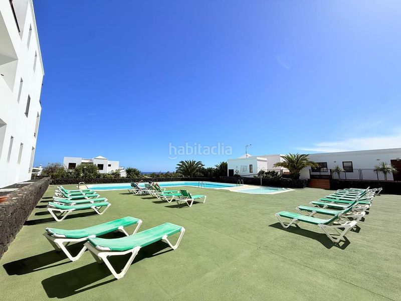 Foto bad08657-4f8e-401f-9604-cbbd92268162. Pis amb piscina a costa Teguise Teguise