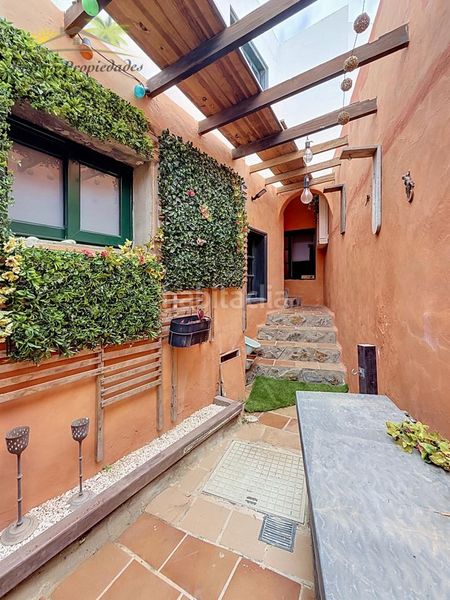 Foto b7a6de58-35d9-4404-b57c-869263e5514a. Casa amb aparcament a villa de Teguise Teguise