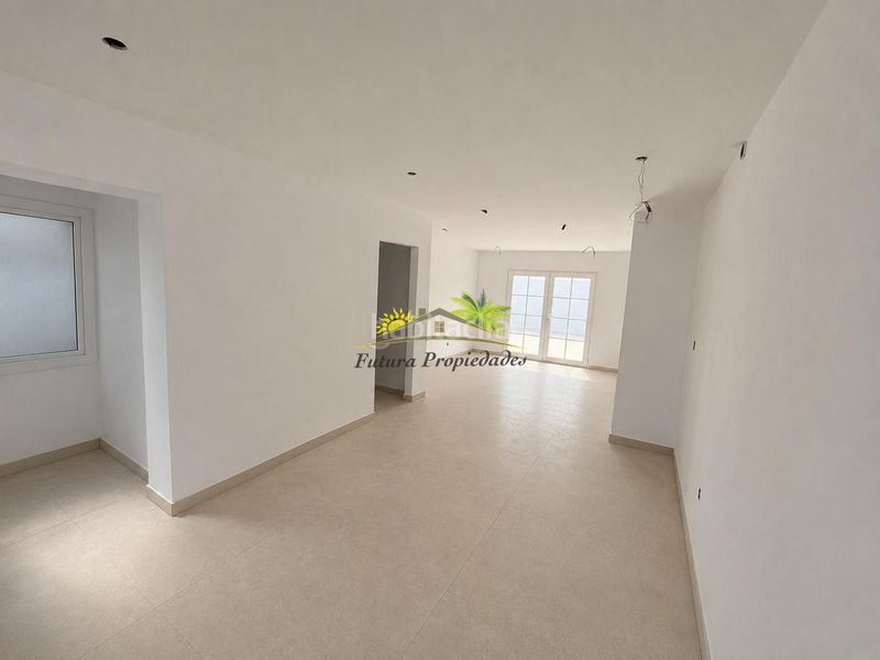 Foto 56b06d42-94e6-4a41-a3d6-3f09b673e4ab. Planta baixa a Playa Honda San Bartolomé