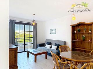 Appartement à Costa Teguise. Bonito piso en excelente comunidad con piscina