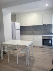 Location Appartement à Seu d´Urgell (La). Se alquila por temporada apartamento de 3 habitaciones, en la se