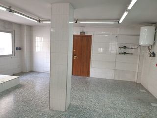 Lloguer Local Comercial a Seu d´Urgell (La). Se alquila local, en la seu durgell