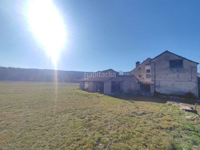 Foto ad1d08f6-9946-4f53-bf05-1d201880f8e6. Casa amb aparcament a Aínsa - Sobrarbe