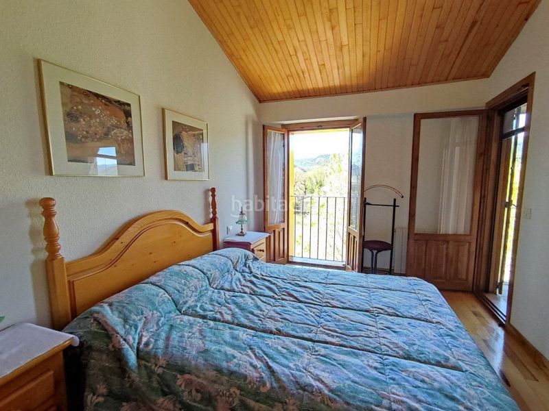 Foto 5b91b60e-abba-4321-992f-fa68291b32e8. Casa adossada amb calefacció aparcament a Aínsa - Sobrarbe