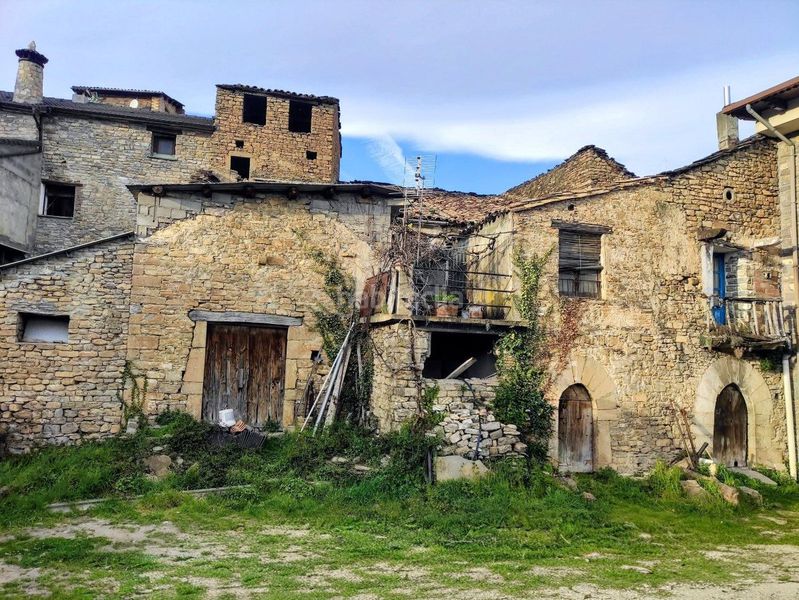 Foto e732165c-ba12-4f64-8bac-09e41eb2e2e2. Casa amb aparcament a Boltaña