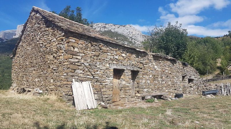 Foto 974c0ed0-cf25-4c02-b758-ea068b936497. Masia a Puértolas