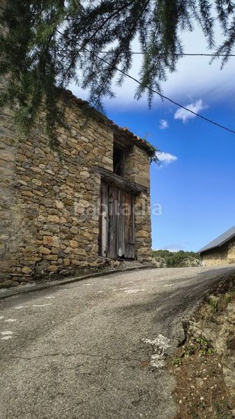 Foto e849ff98-b1e2-4e50-ab61-9941b9c2e6af. Masia a Puértolas